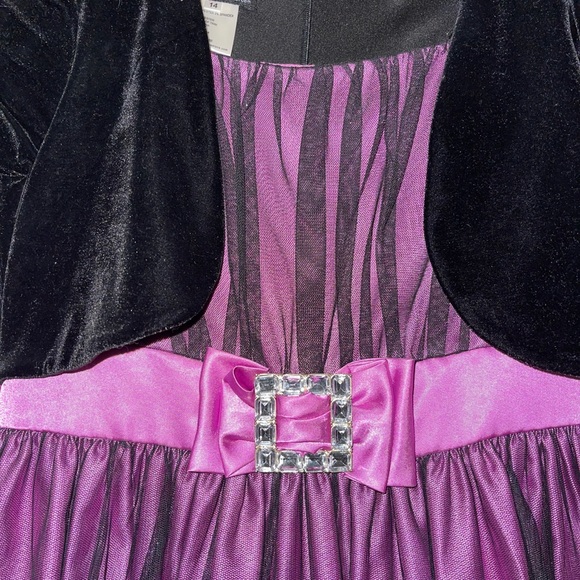 Girls Formal Dress - Picture 3 of 5